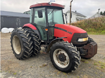 Traktor CASE IH