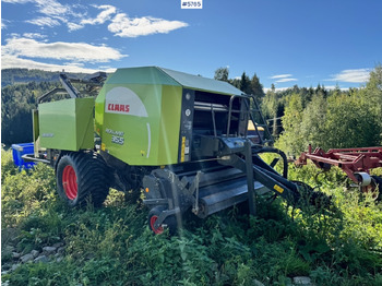 Stroj na sklizeň pícnin CLAAS
