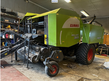 Stroj na sklizeň pícnin CLAAS
