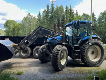 Traktor NEW HOLLAND T6000
