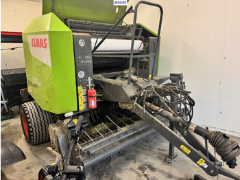 Stroj na sklizeň pícnin CLAAS