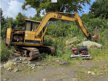 Rýpadlo CATERPILLAR E70B
