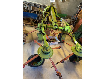 Stroj na sklizeň pícnin CLAAS