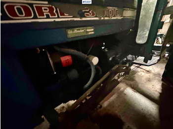 Traktor Ford 3000 traktor m/ skuffe: obrázek 5