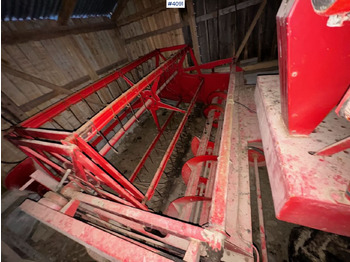 Sklízecí mlátička MASSEY FERGUSON 100 series