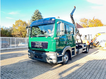 Hákový nosič kontejnerů MAN