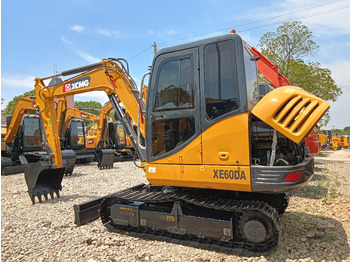 Pásové rýpadlo XCMG XE60DA