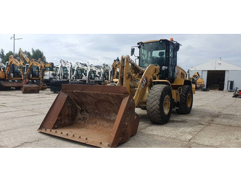 Kolový nakladač CATERPILLAR 938M