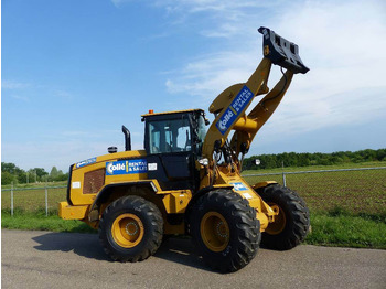 Kolový nakladač CATERPILLAR 926M