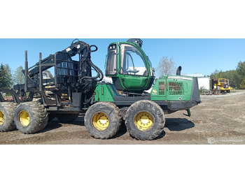 Lesní technika JOHN DEERE