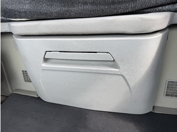 Kabina a interiér FORD