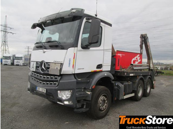 Ramenový nosič kontajnerov MERCEDES-BENZ Arocs 2645