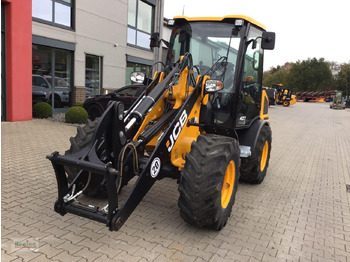 Kolový nakladač JCB 407: obrázek 2