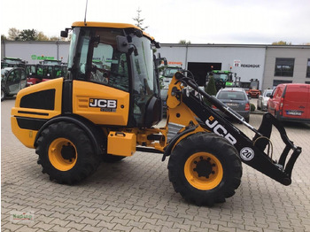 Kolový nakladač JCB 407: obrázek 3