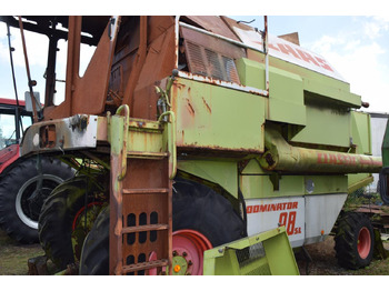Sklízecí mlátička CLAAS Dominator 98