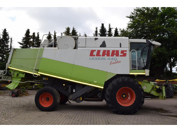 Sklízecí mlátička CLAAS Lexion 440