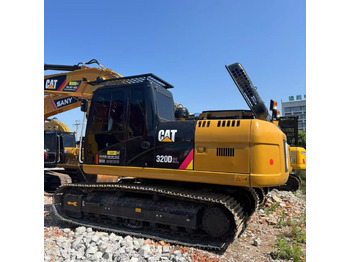 Pásové rýpadlo CATERPILLAR 320D2