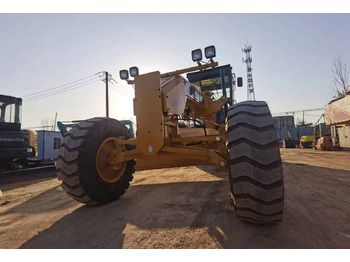 Grejdr CATERPILLAR 120K