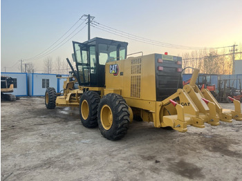 Grejdr Caterpillar 140H: obrázek 3 Grejdr Caterpillar 140H: obrázek 3