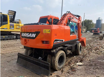 Kolesové rýpadlo Doosan DX150W: obrázek 2