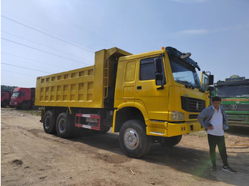 Sklápěč SINOTRUK HOWO