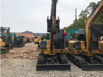 Mini rýpadlo XCMG XE60DA: obrázek 3