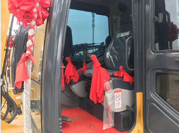 Mini rýpadlo XCMG XE60DA: obrázek 4