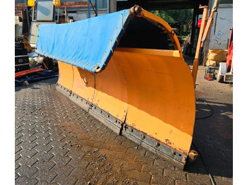 Sněžný pluh UNIMOG