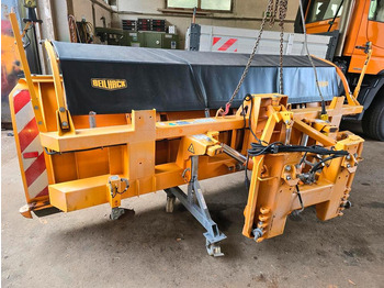 Sněžný pluh UNIMOG