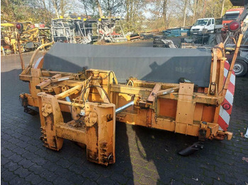 Sněžný pluh UNIMOG