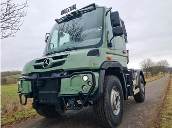 Podvozek s kabinou UNIMOG