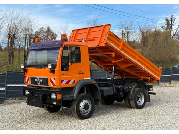 Sklápěč UNIMOG