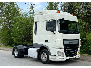 Tahač DAF XF 106