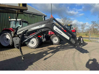 Čelní nakladač pro traktor