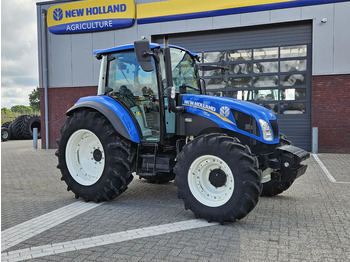 Traktor NEW HOLLAND T5