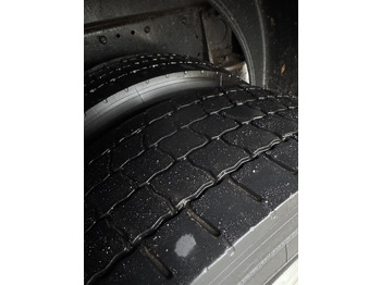 Plachtový nákladní auto MAN 12.250: obrázek 5 Plachtový nákladní auto MAN 12.250: obrázek 5