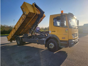 Hákový nosič kontejnerů MERCEDES-BENZ Atego