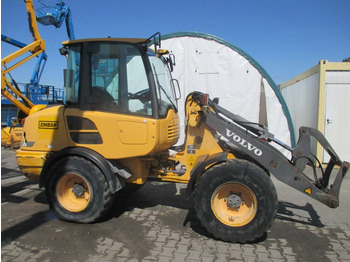 Kolový nakladač VOLVO L25F