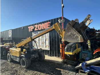 Teleskopický manipulátor TEREX