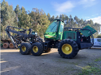 Harvestor JOHN DEERE
