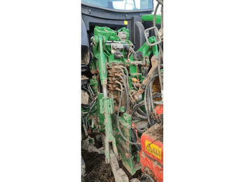 Traktor JOHN DEERE 6215R: obrázek 4