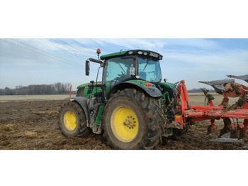 Traktor JOHN DEERE 6215R: obrázek 2