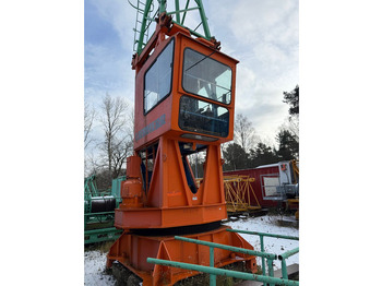 Věžový jeřáb LIEBHERR