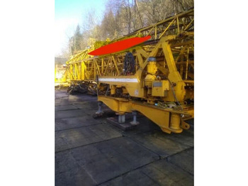 Věžový jeřáb LIEBHERR