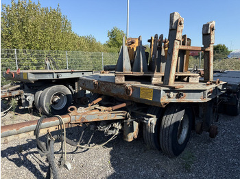 Věžový jeřáb LIEBHERR