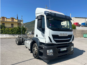 Podvozek s kabinou IVECO Stralis