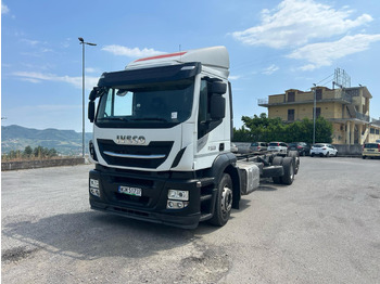 Podvozek s kabinou IVECO Stralis