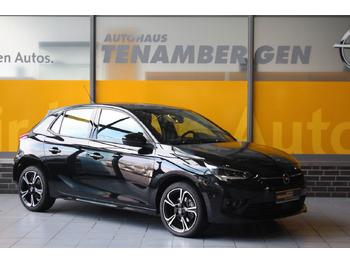 Osobní auto OPEL