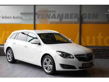 Osobní auto OPEL