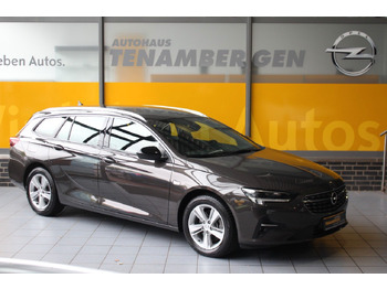 Osobní auto OPEL